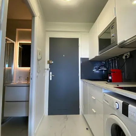 Comfortable With Exceptional Sea View