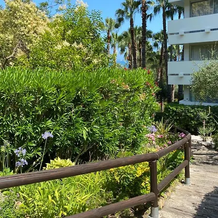 Apartman Comfortable With Exceptional Sea View Vallauris